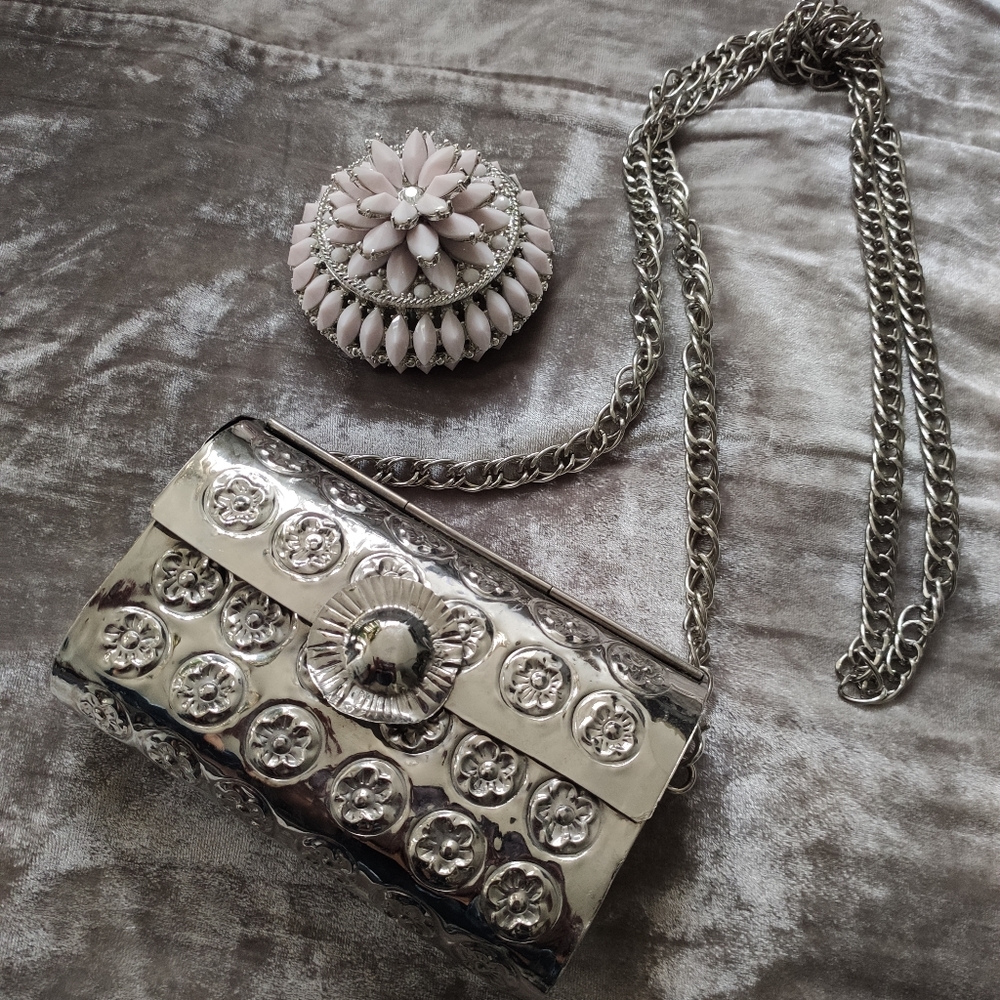 Metal Clutch